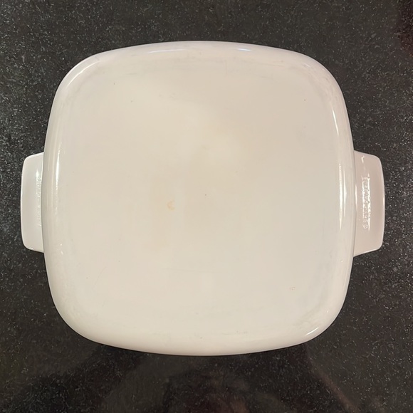 "Blue Velvet" - 1.5L / 1.5 QT CorningWare Casserole with Lid (A-9-C) - Picture 6 of 7